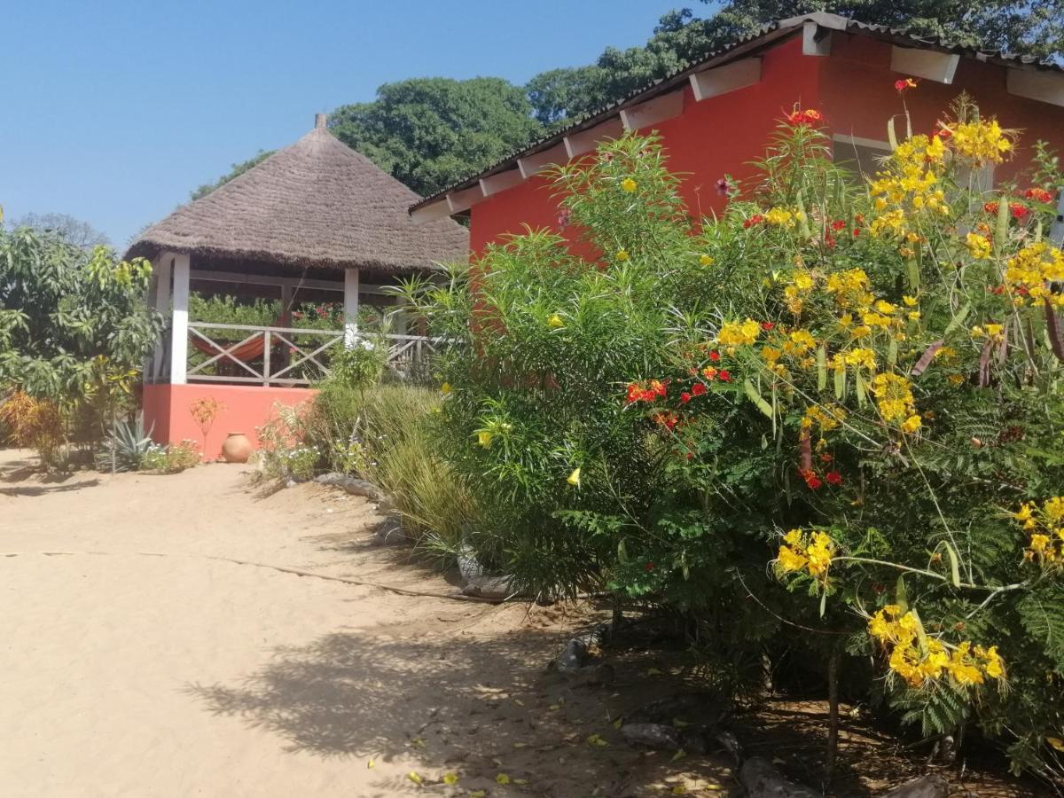 Akine Ti Kasso Piscine Hotel Diembéreng Exterior foto