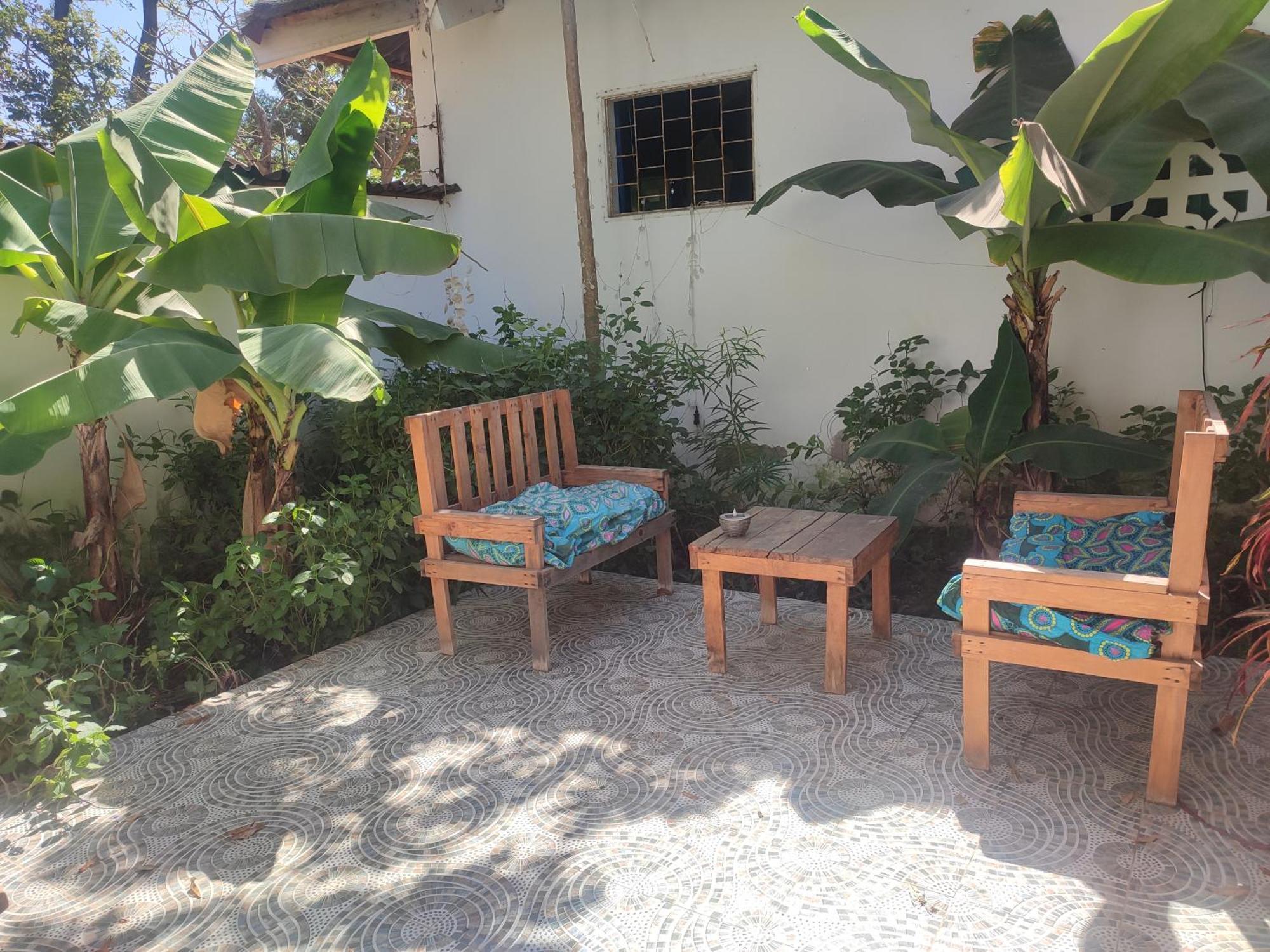 Akine Ti Kasso Piscine Hotel Diembéreng Exterior foto